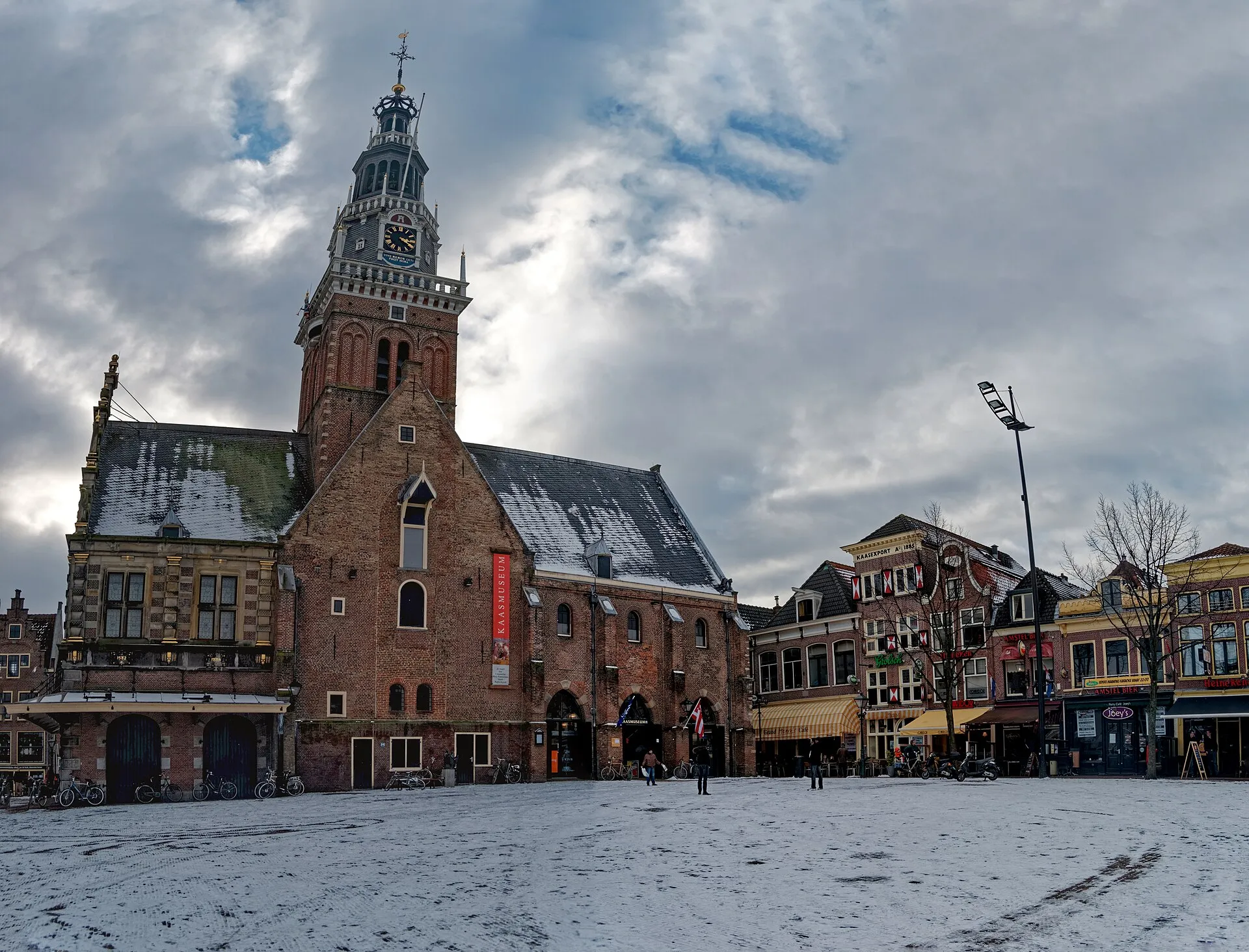 De Waag met het Kaasmuseum aan het Waagplein in Alkmaar