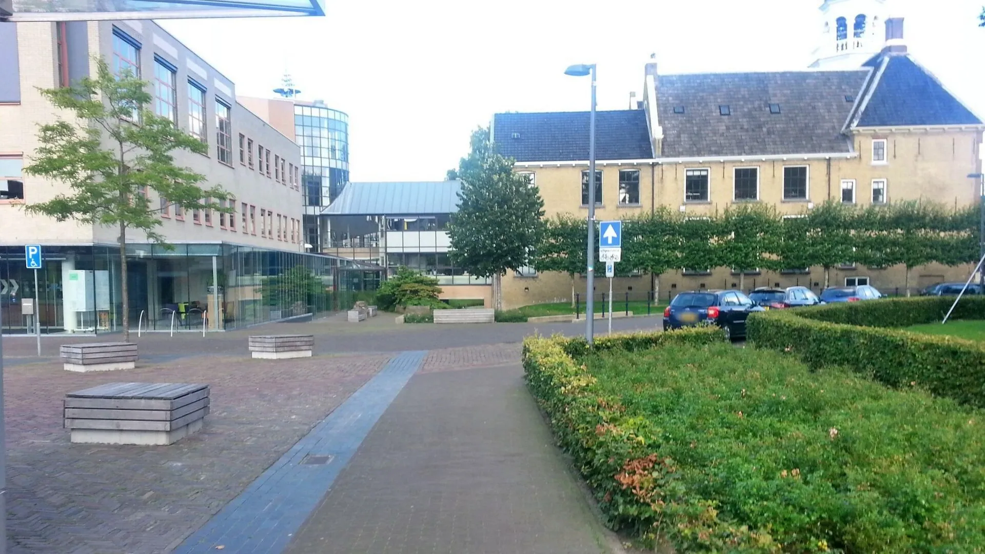 Het gemeentehuis Crackstate in Heerenveen