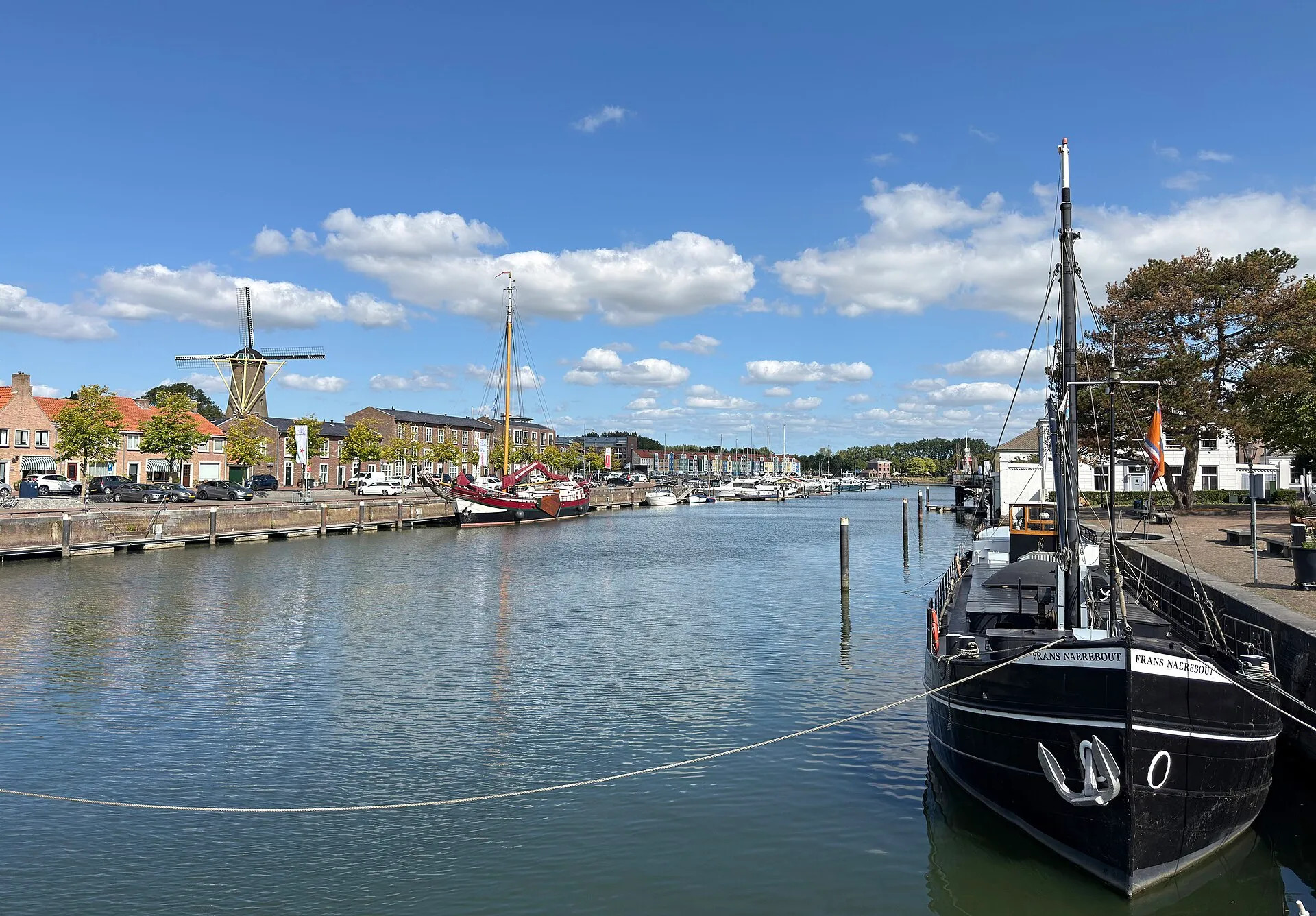 De haven van Hellevoetsluis