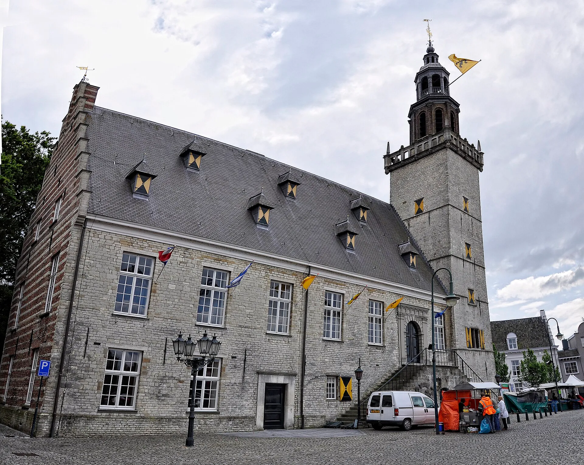 Het stadhuis van Hulst