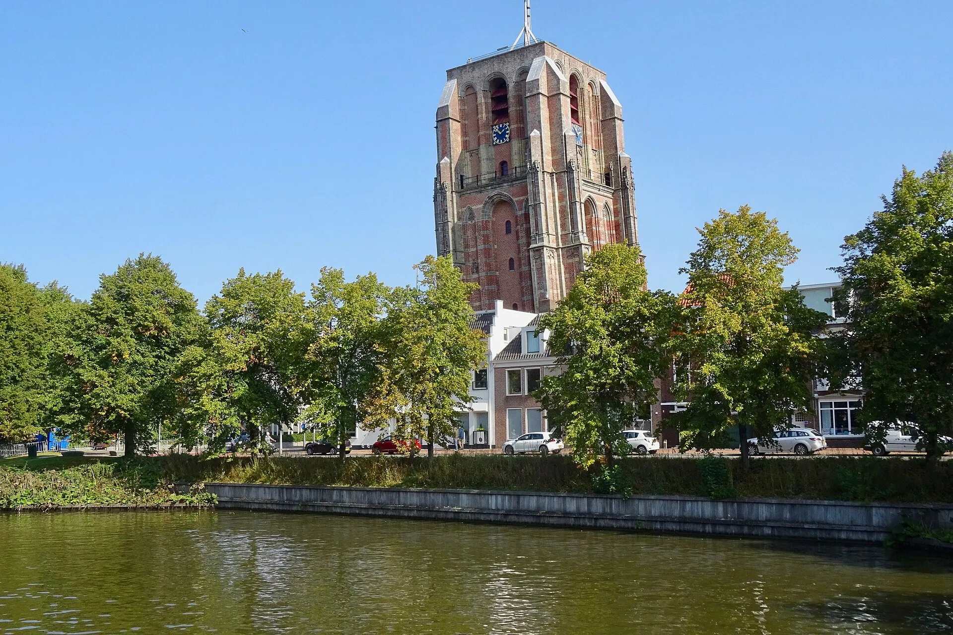 De scheve toren Oldehove in Leeuwarden